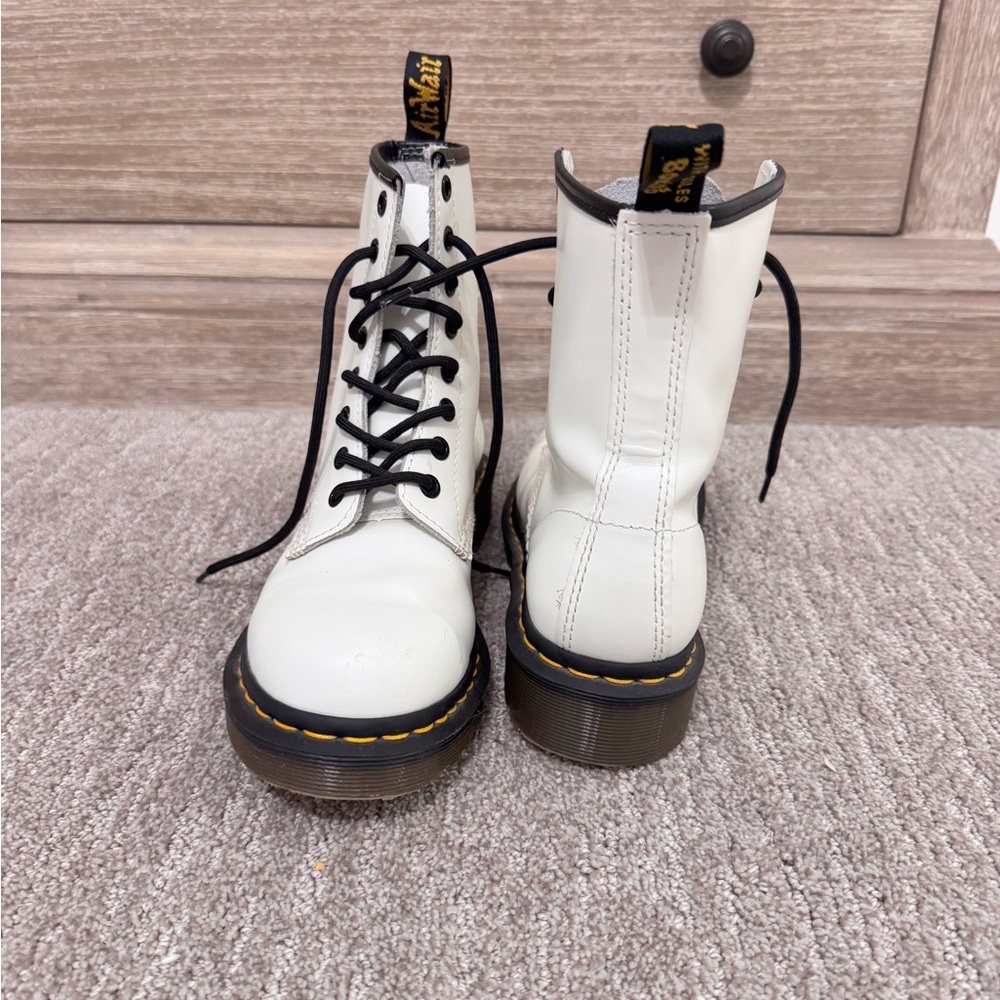WOMEN'S DR. MARTENS ZAVALA COMBAT BOOTS, SIZE 7